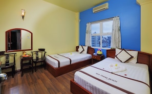 View from room - Nha Trang Beach Hotel (Nha Trang)