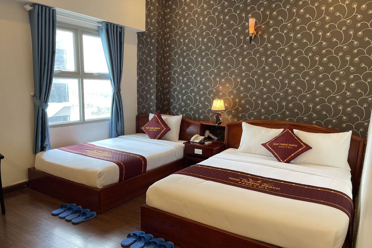 Premier Double or Twin Room, Partial Ocean View (VIP) | Minibar, in-room safe, desk, laptop workspace