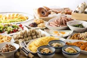 Petit déjeuner buffet compris tous les jours