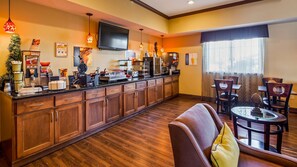 Free daily full breakfast  - Best Western Plus Seminole Hotel & Suites (Seminole)