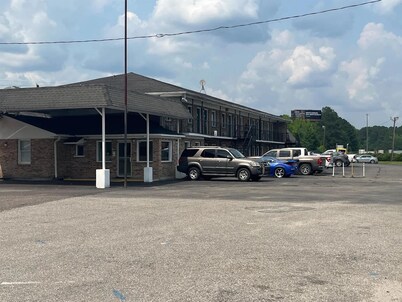Motel 6 Saint George, SC – I-95
