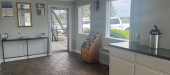 Motel 6 Saint George, SC – I-95