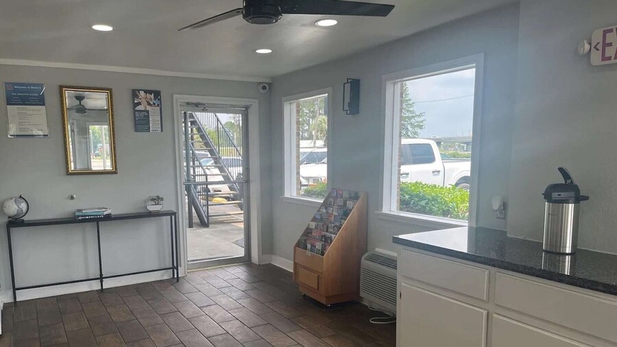 Motel 6 Saint George, SC – I-95