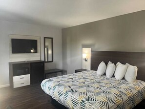 Escritorio, wifi gratis, ropa de cama