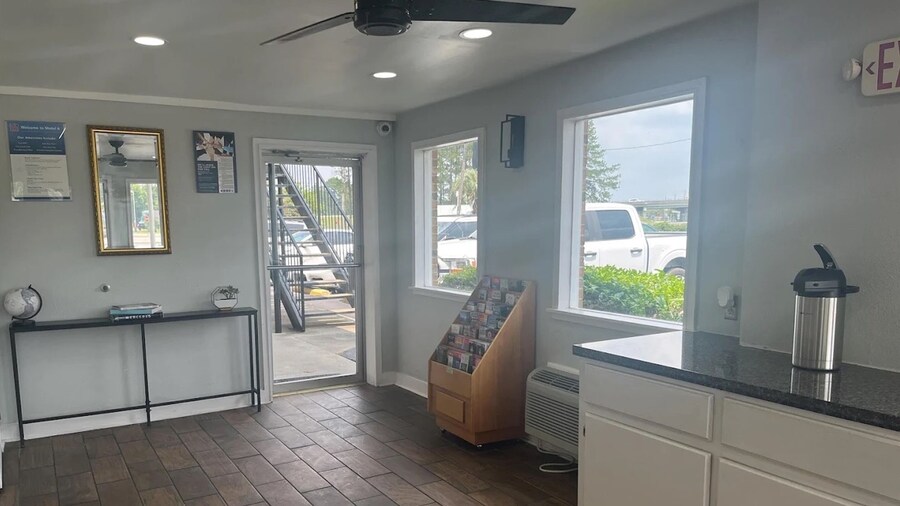 Motel 6 Saint George, SC – I-95