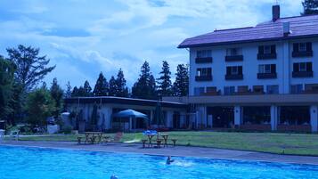 Seasonal outdoor pool