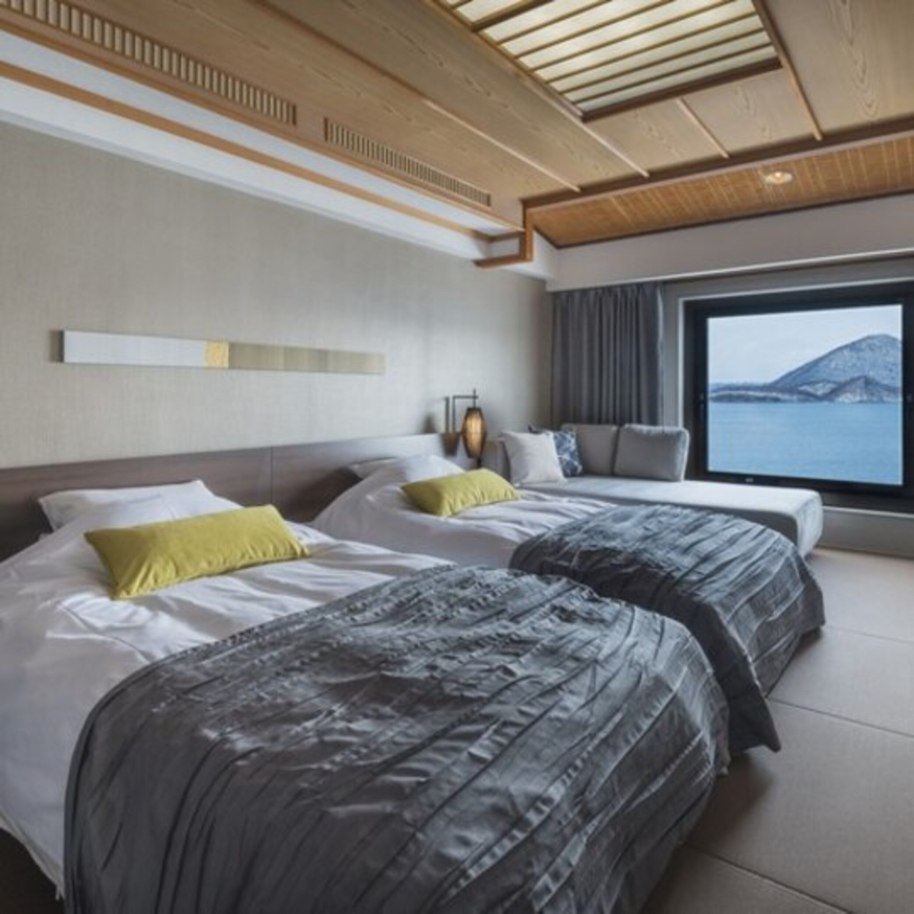 In-room safe, free WiFi, bed sheets