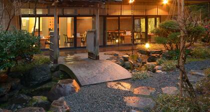 Kanazawa Hakuchoro Hotel Sanraku