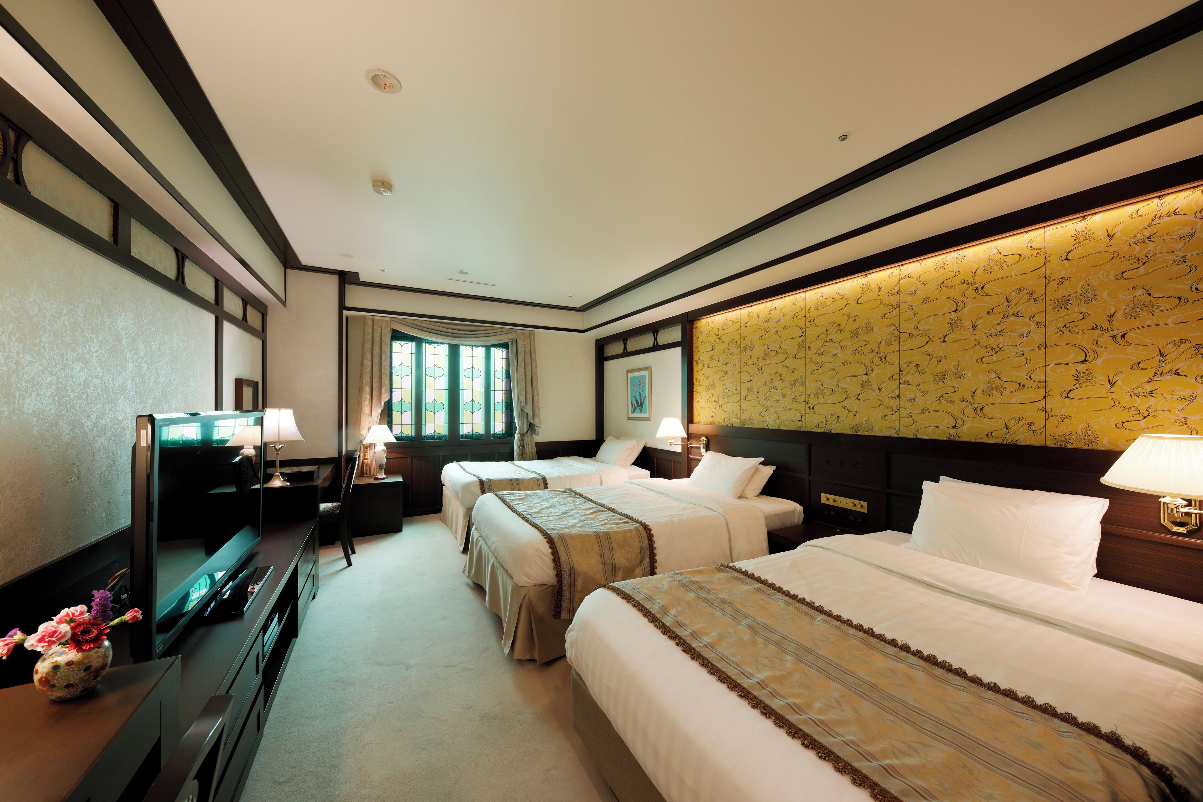 Executive Room for 3 People (Semi-Double x2, Extra Bed x1), Non Smoking | Premium bedding, down comforters, in-room safe, desk