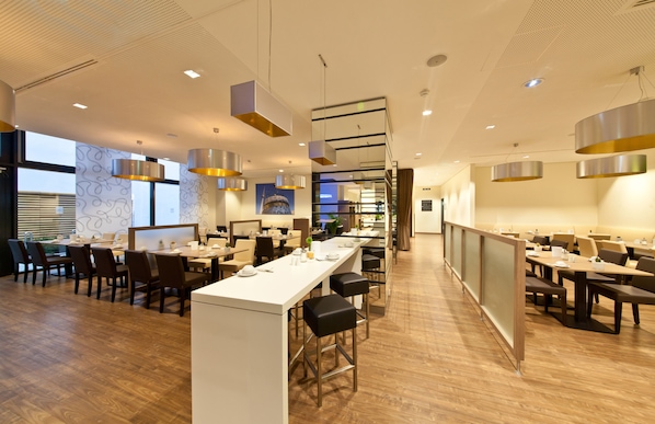 Buffet déjeuner (19 EUR par personne)