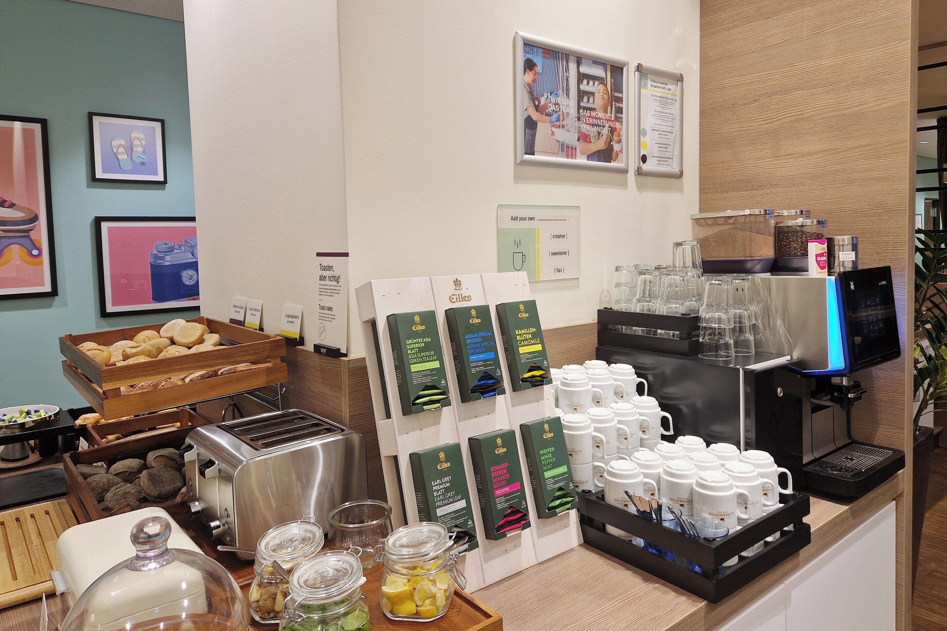 Petit déjeuner buffet servi tous les jours en supplément