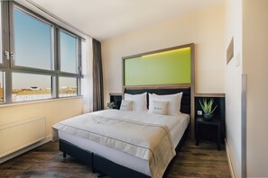 Premium bedding, pillowtop beds, in-room safe, desk