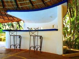 Bar (en la propiedad)