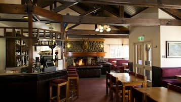 Bar lounge
