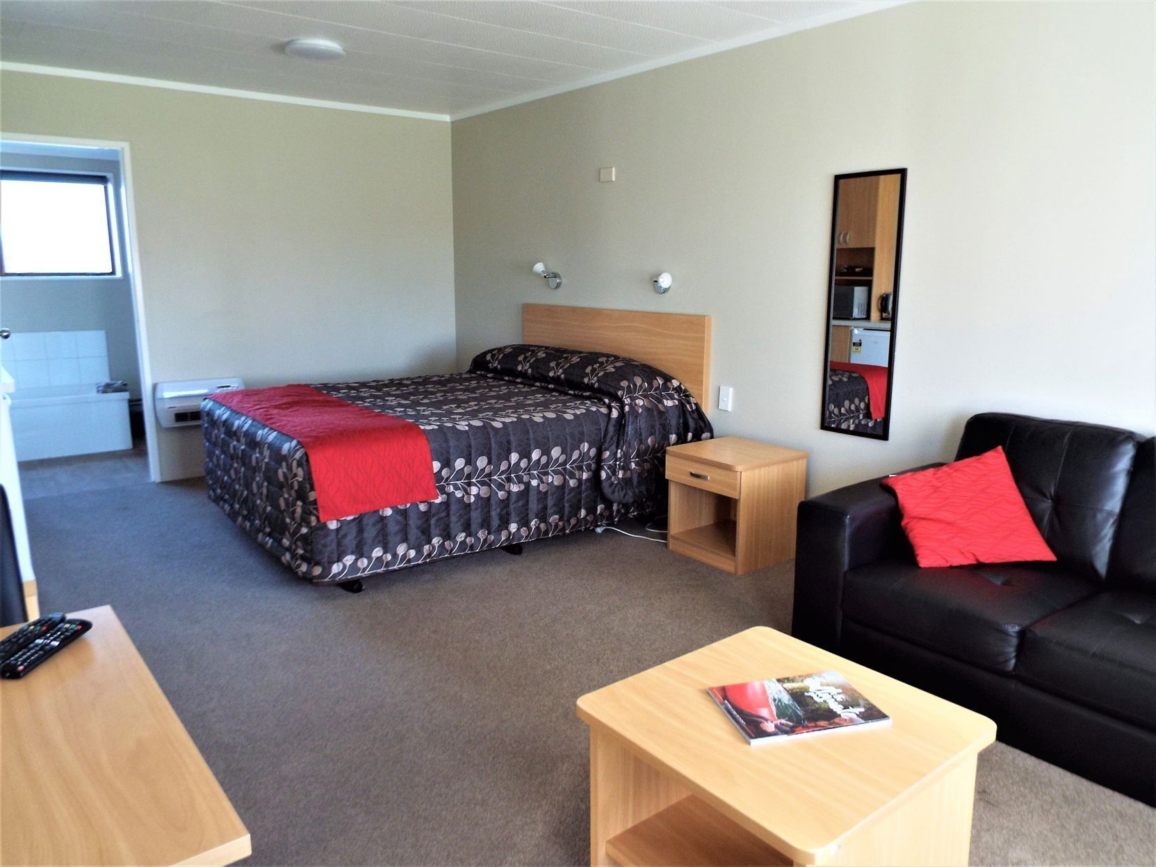 In-room safe, desk, free WiFi, bed sheets