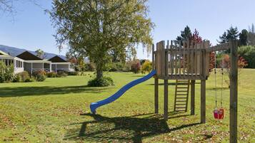 Children’s play area – outdoor
