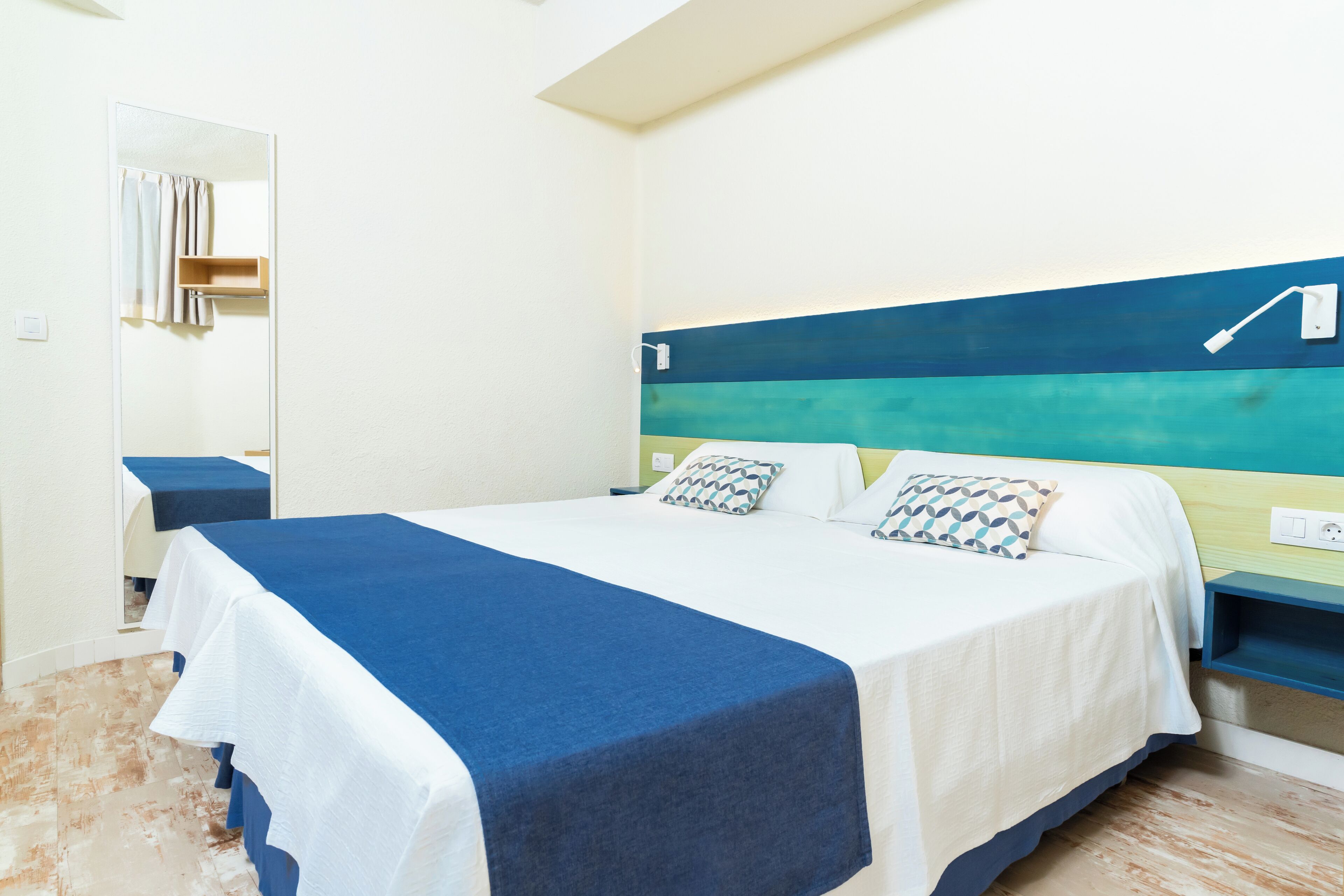 in-room safe, free cots/infant beds, free wifi, bed sheets