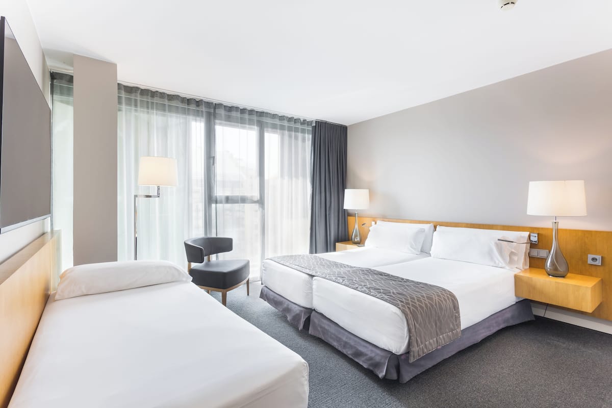 Superior Double or Twin Room (Extra bed) | Down duvets, minibar, in-room safe, desk