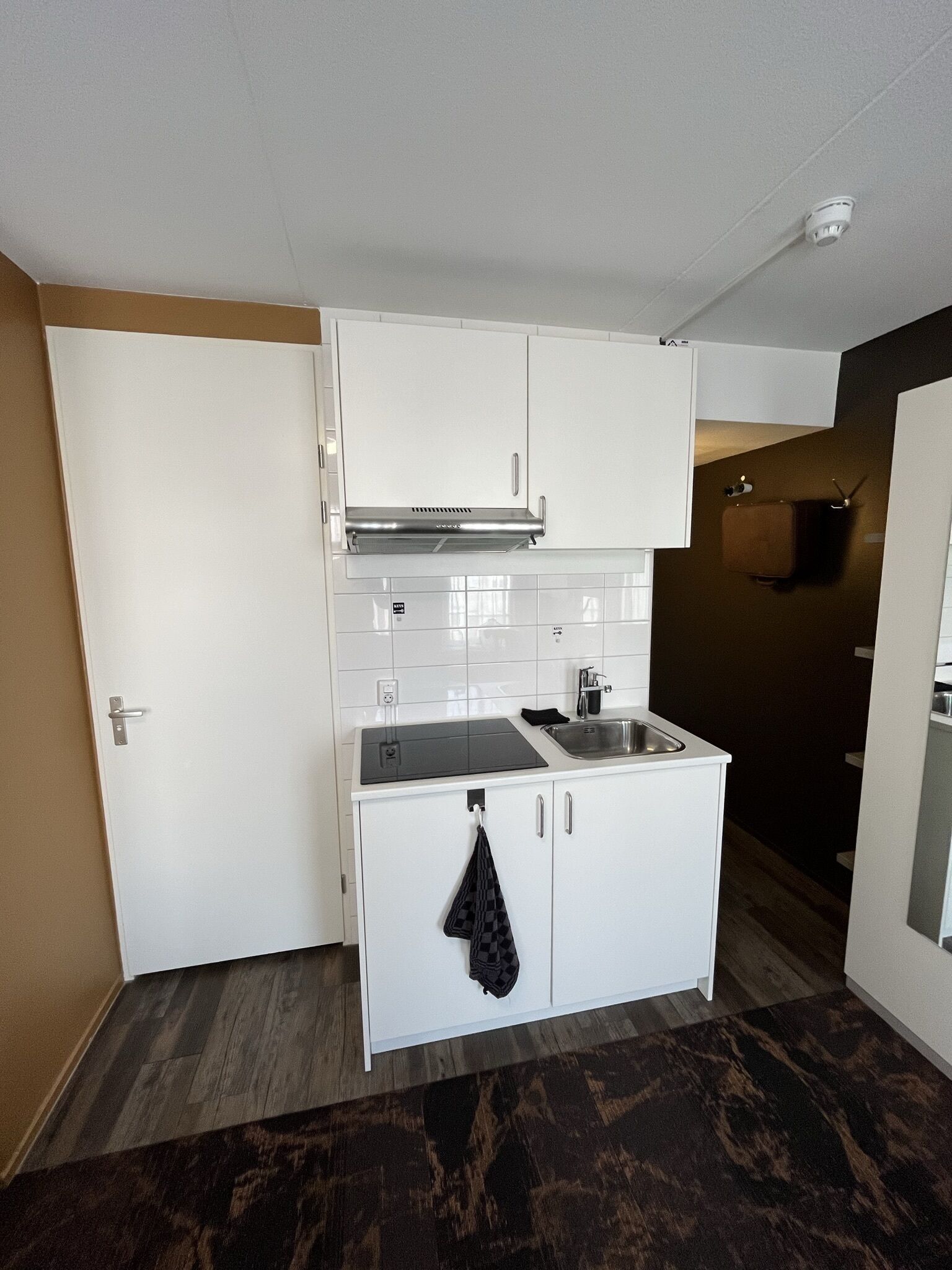 oven, stovetop, electric kettle