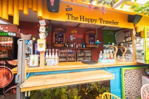 2 bars/lounges - The Happy Traveler (Groningen)