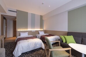 In-room safe, desk, free WiFi - Kusatsu Now Resort Hotel (Kusatsu)