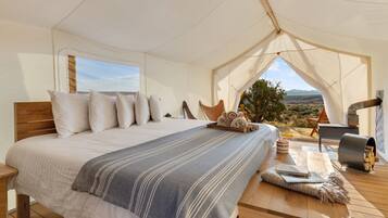 Premium bedding, memory foam beds, bed sheets