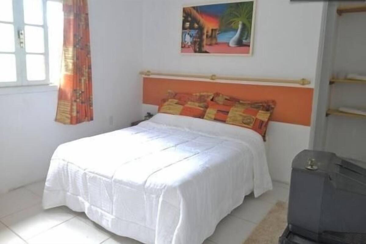 Double Room | Egyptian cotton sheets, minibar, WiFi (free)