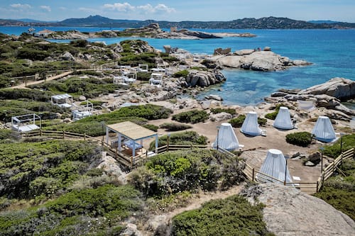 Beach nearby, beach towels