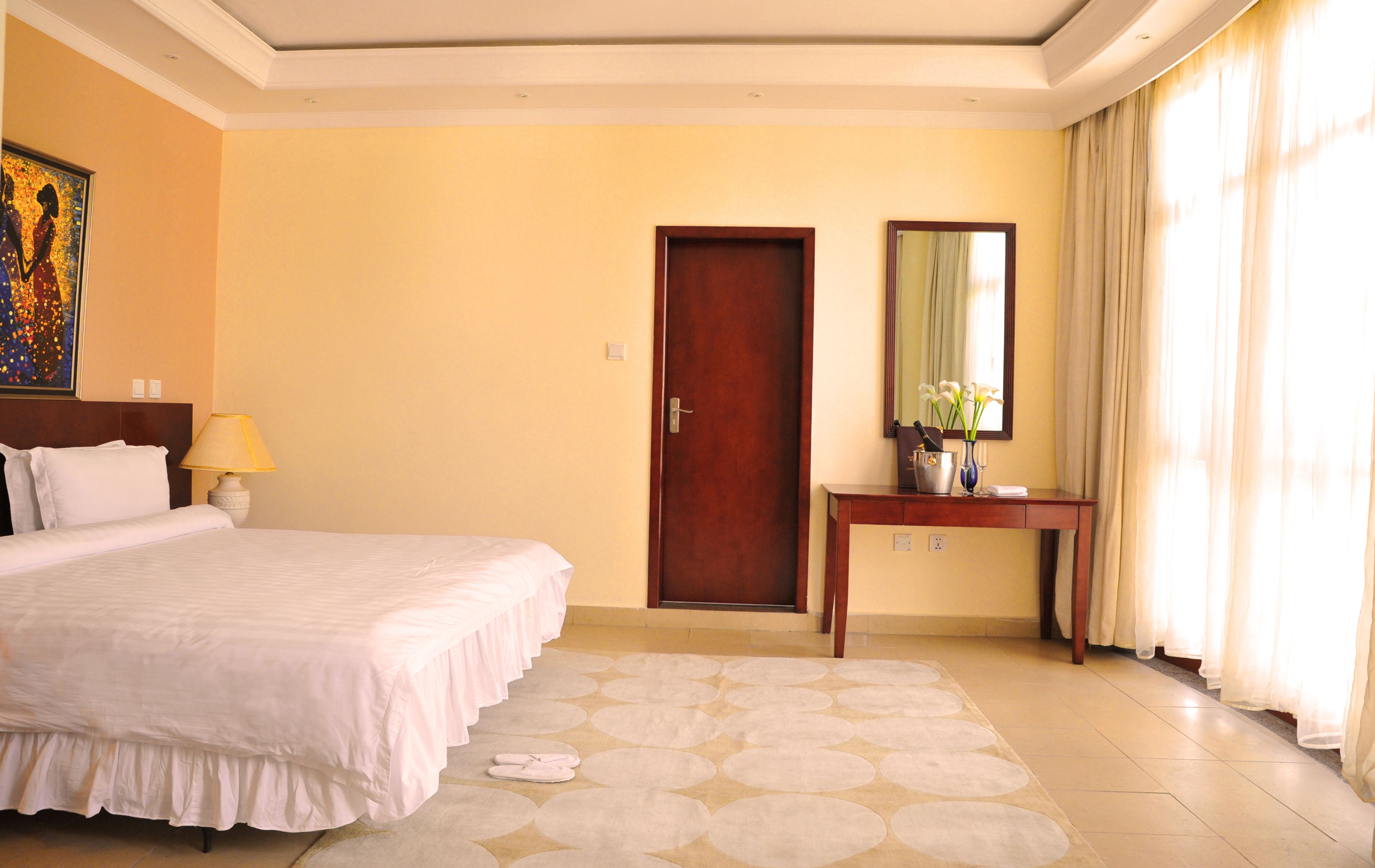 tempur-pedic beds, in-room safe, individually furnished, desk