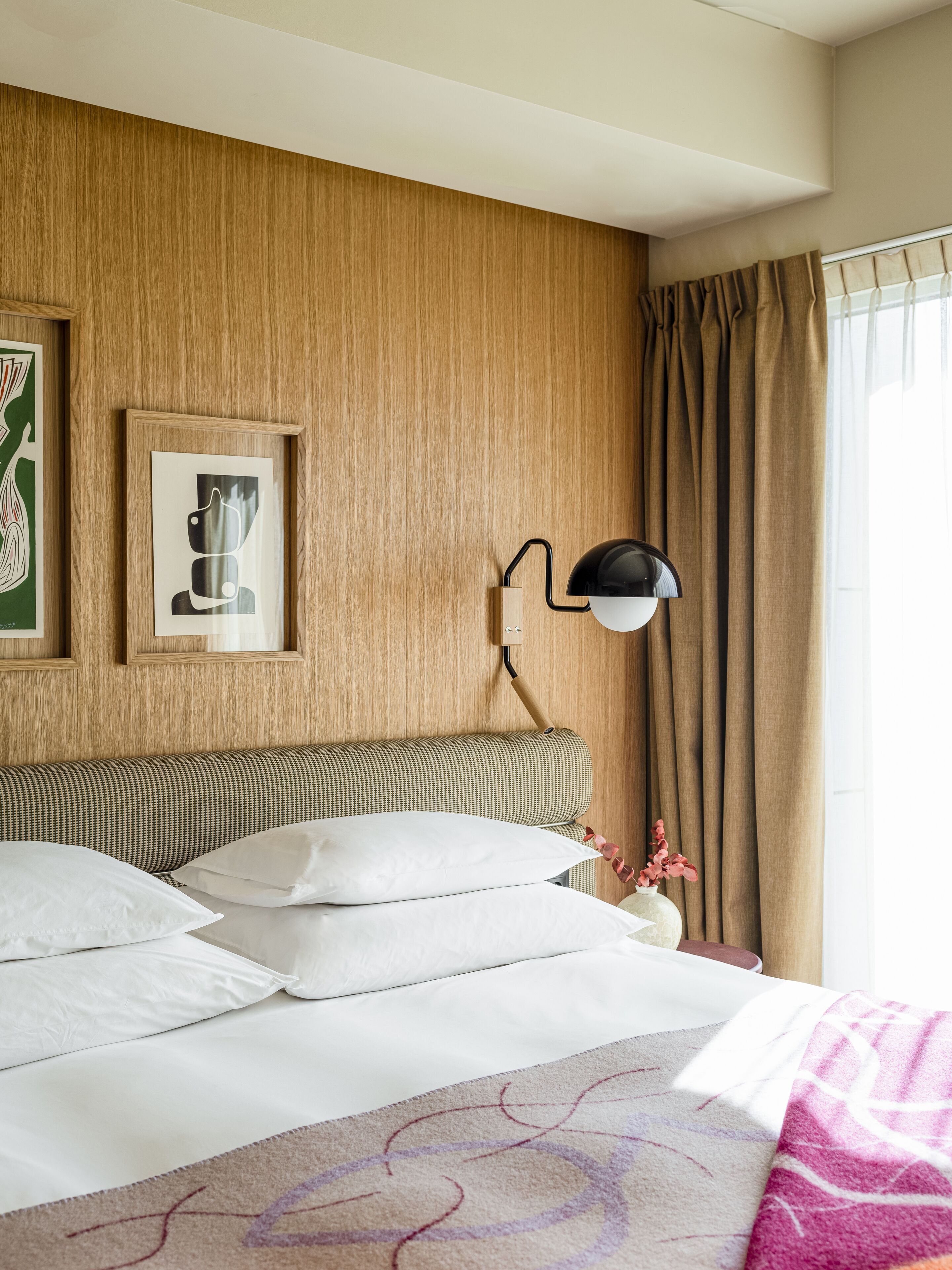 1 bedroom, hypo-allergenic bedding, down duvets, in-room safe