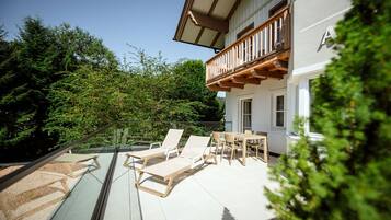 Apartment, 2 Schlafzimmer (Saphir) | 2 Schlafzimmer, Allergikerbettwaren, Zimmersafe, Schreibtisch