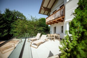 Apartment Saphir Terrace | Hypo-allergenic bedding, in-room safe, desk, soundproofing - Crystls Aparthotel (Flachau)