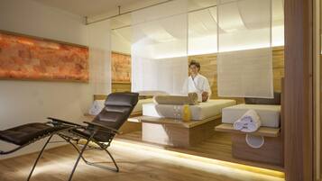 Sauna, Dampfbad, Sportmassagen, Reflexologie, 1 Behandlungsraum