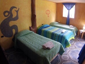 1 habitación, decoración personalizada, muebles diferentes y cunas