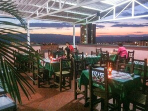 Breakfast (COP 6500 per person)