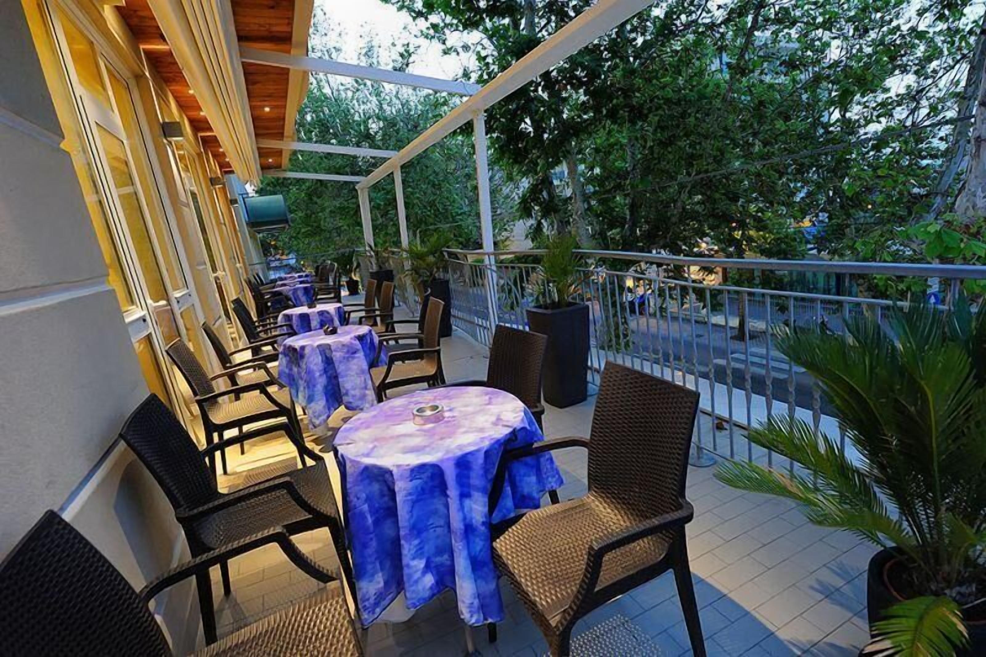 breakfast, lunch, dinner served; italian cuisine