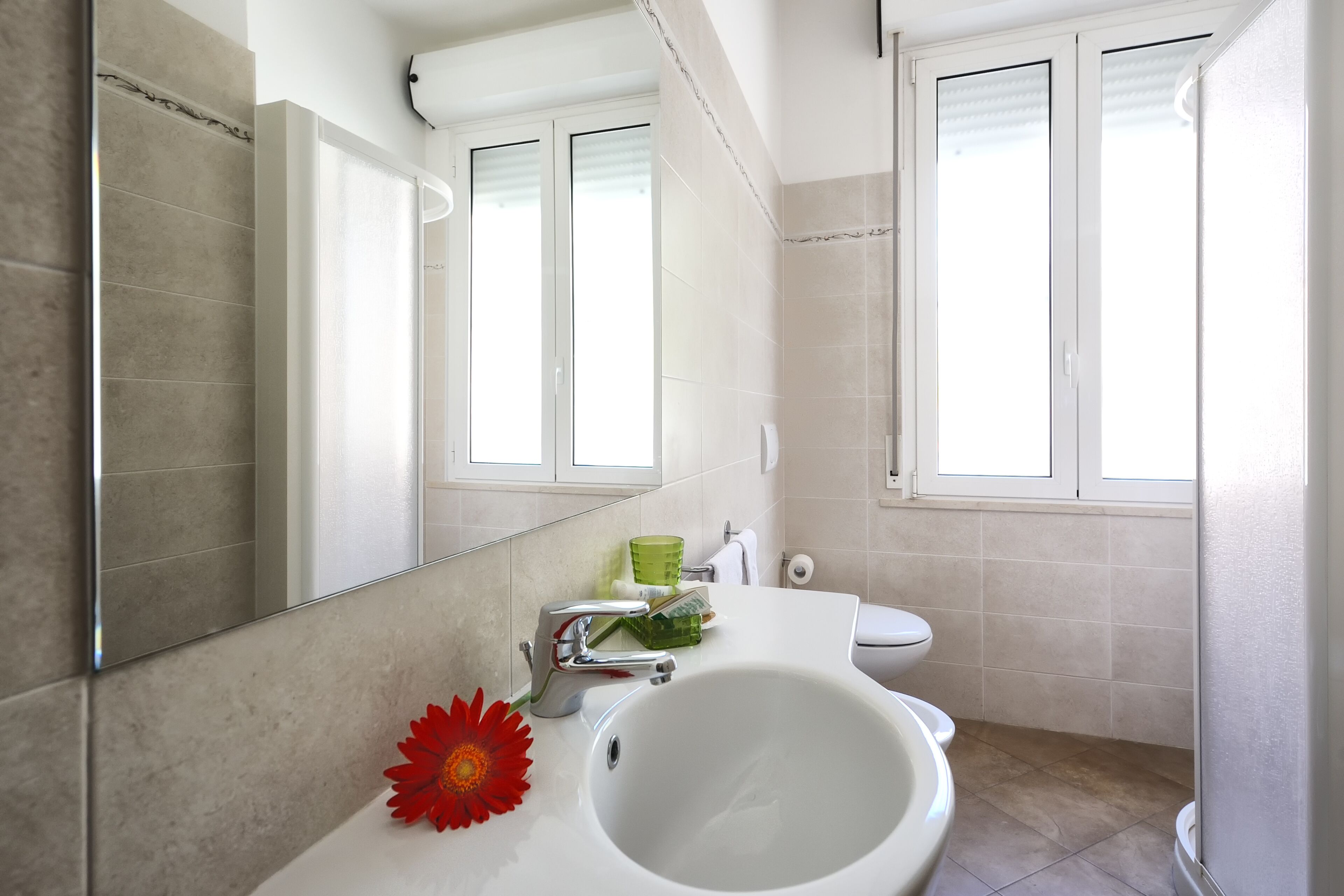 comfort room, annex building | bathroom | shower, free toiletries, hair dryer, bidet