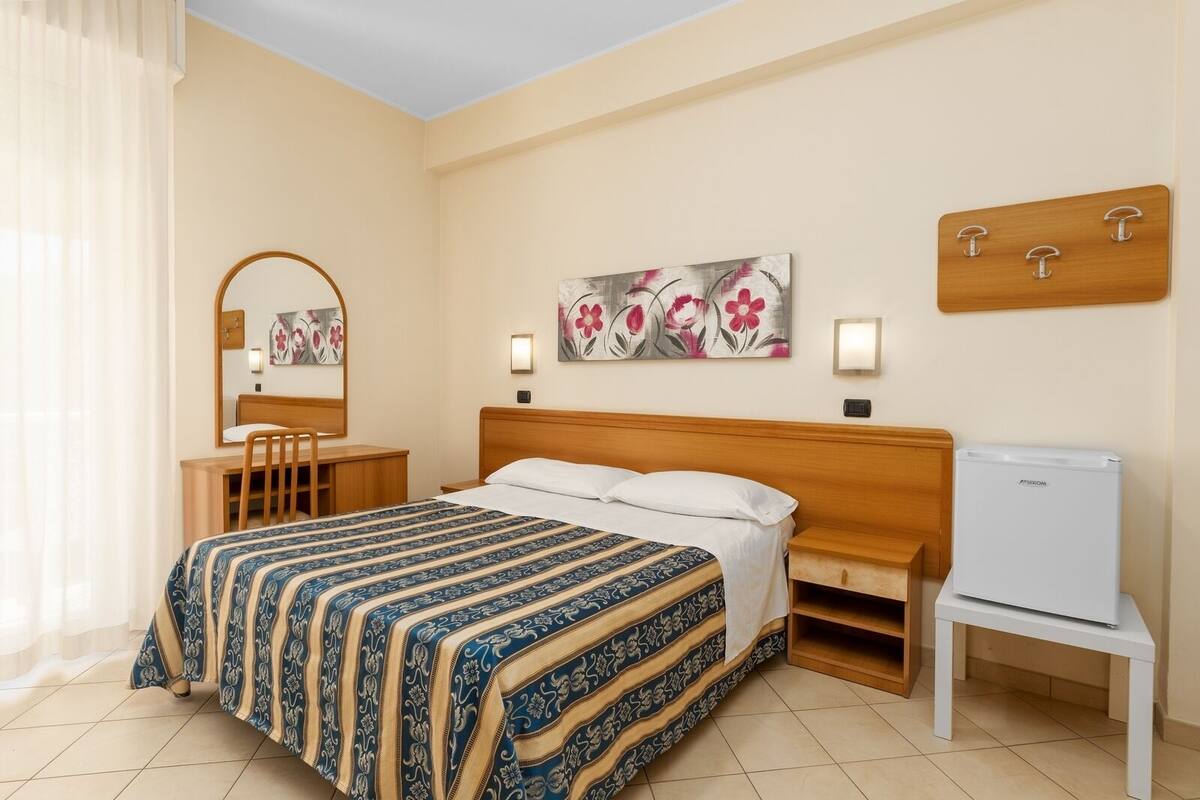 Comfort Room, Annex Building | In-room safe, desk, free WiFi, bed sheets