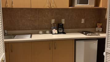 Suite junior, 2 camas Queen size | Cocina privada