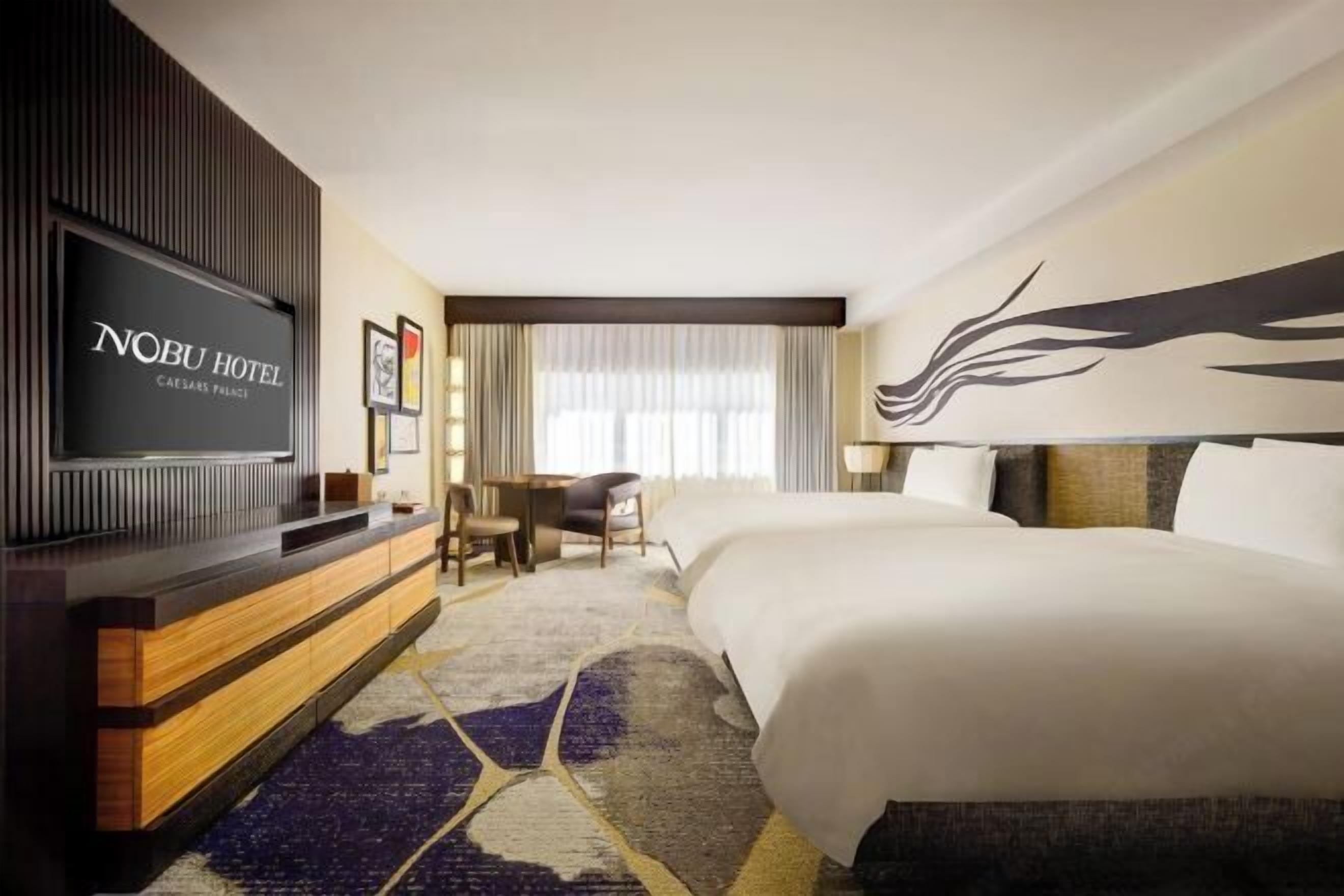 Ropa de cama de alta calidad, colchones con pillow-top y minibar 