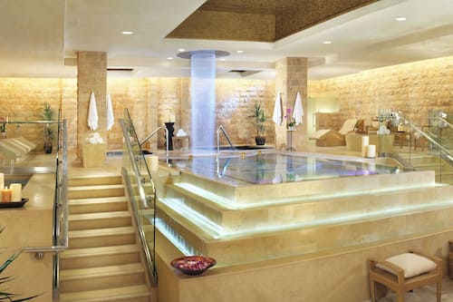 Hot tub, steam room, body treatments, aromatherapy, hot stone massages