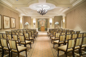 Indoor wedding at NOBU Las Vegas – A Caesars Rewards Destination