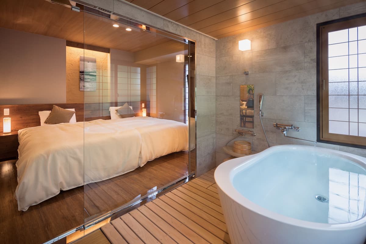 suite with view bath (mountain style), non smoking (68sqm) | in-room safe, desk, free wifi, bed sheets