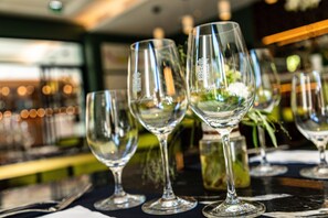 2 restaurants, French cuisine