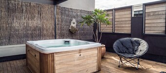 U Boutique Hotel, SureStay Collection by BW