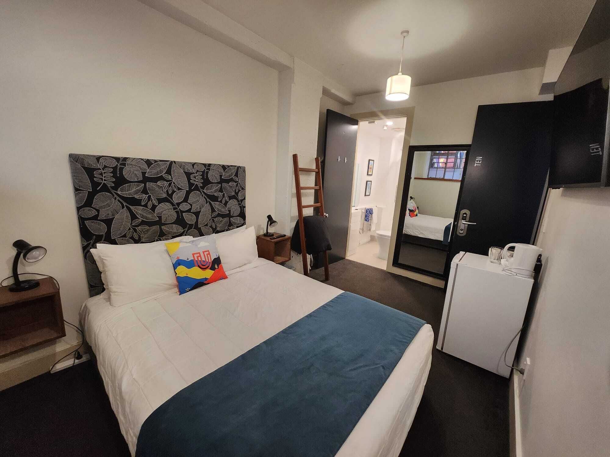 Estudio Confort | Wifi gratis, mobiliario individual, ropa de cama