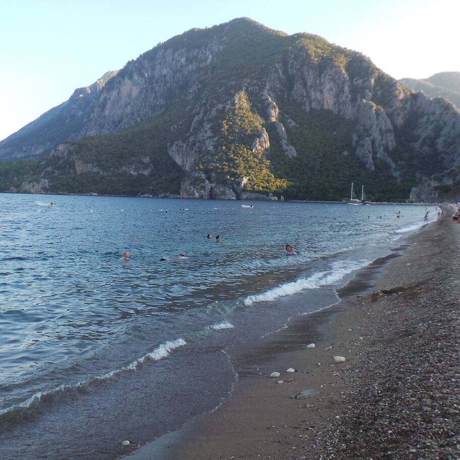 Private beach nearby, sun loungers, beach umbrellas