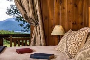 Down duvets, individually furnished, free WiFi, bed sheets - Garnet Hill Lodge (North River)