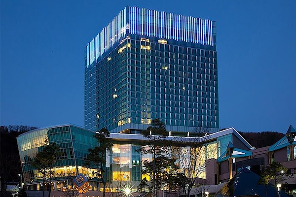 Front of property – evening/night