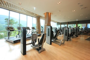 Fitness facility - High1 Grand Hotel Convention Tower (Jeongseon)